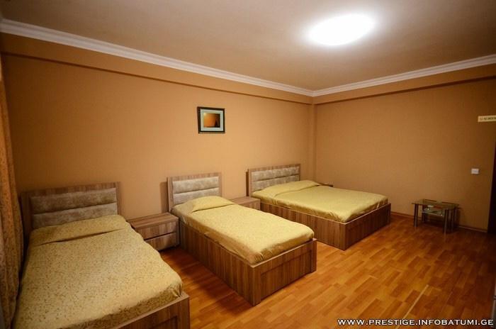 Prestige Hotel Batoemi Buitenkant foto